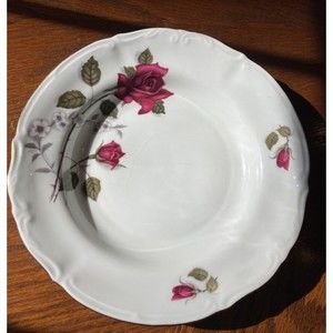 Chodziez Antique China Scalloped Bowl White With Red Roses Gold Trim 9 inches